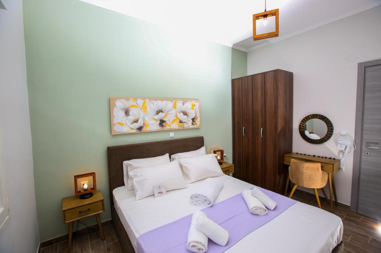 Stella Boutigue Rooms Nea Peramos  Exterior photo