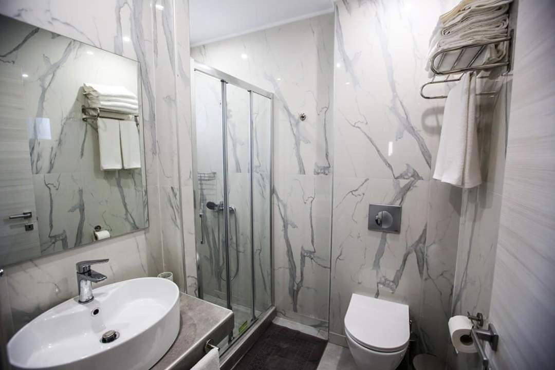 Stella Boutigue Rooms Nea Peramos  Exterior photo